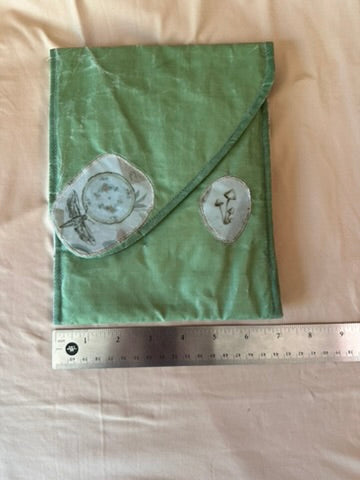 Herbal Clutch