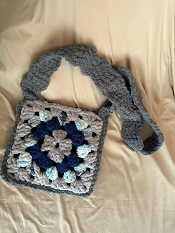 Granny Shoulder Bag