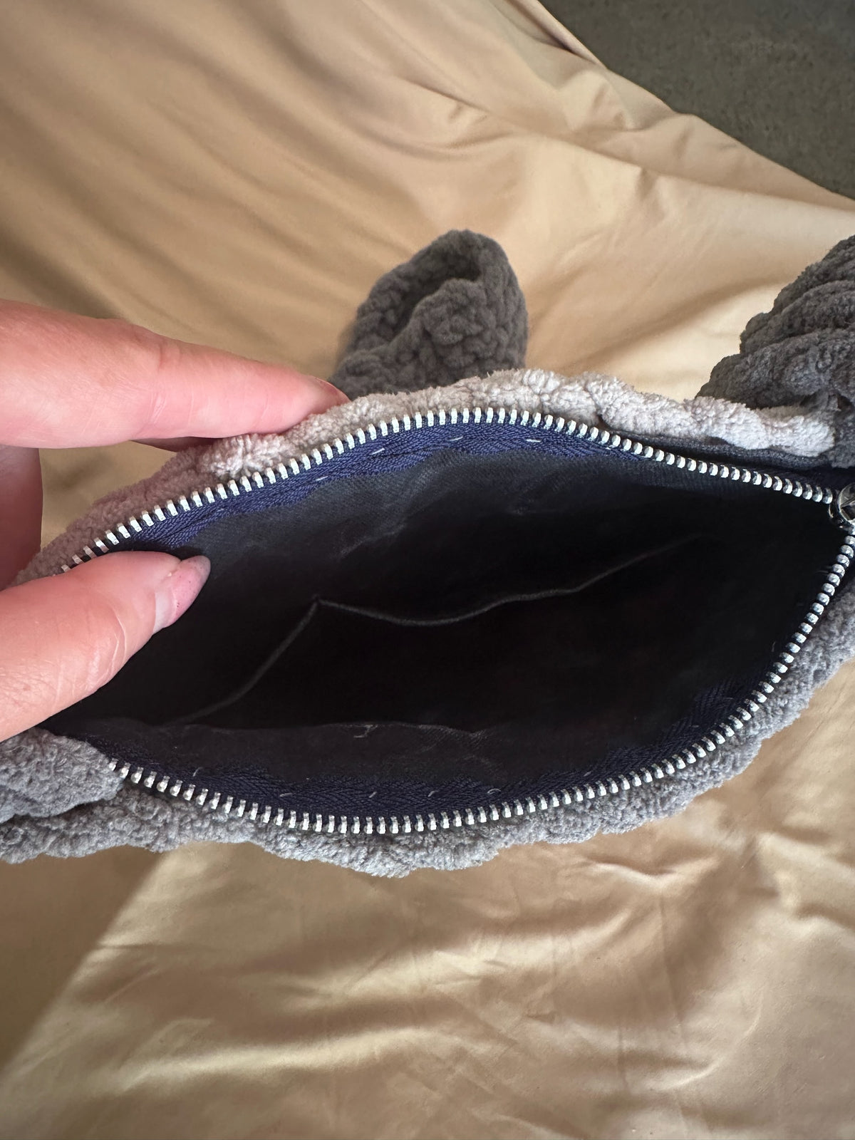 Cool Coast Granny Shoulder Bag